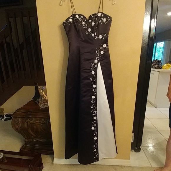 Pinky & Me Dresses & Skirts - Black/White Satin Prom Dress